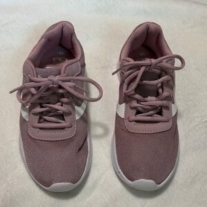 Athletic Works Women's Mauve Sneakers